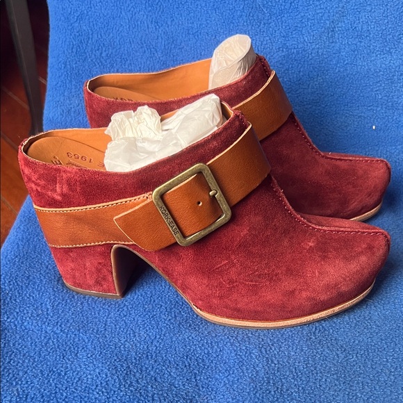Kork-Ease Shoes - Korks Burgundy and Tan Suede Mules with Buckle